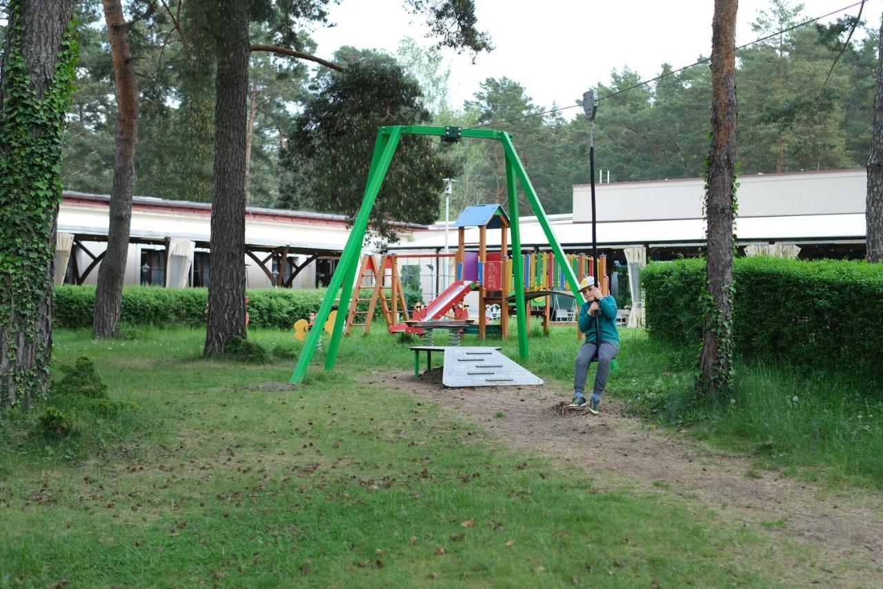 Park Rekreacyjno-Biznesowy Las Woda Wilga Ngoại thất bức ảnh