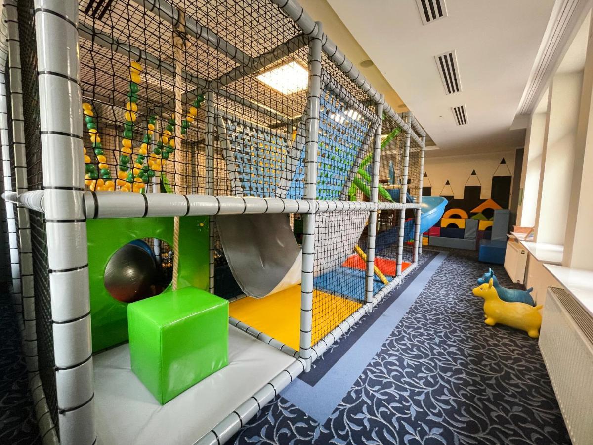 Park Rekreacyjno-Biznesowy Las Woda Wilga Ngoại thất bức ảnh